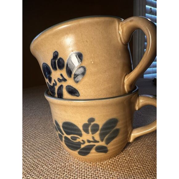 Vintage Pfaltzgraff Folk Art Pattern Tan And Blue Coffee Mugs --Set of 2 - Picture 8 of 8